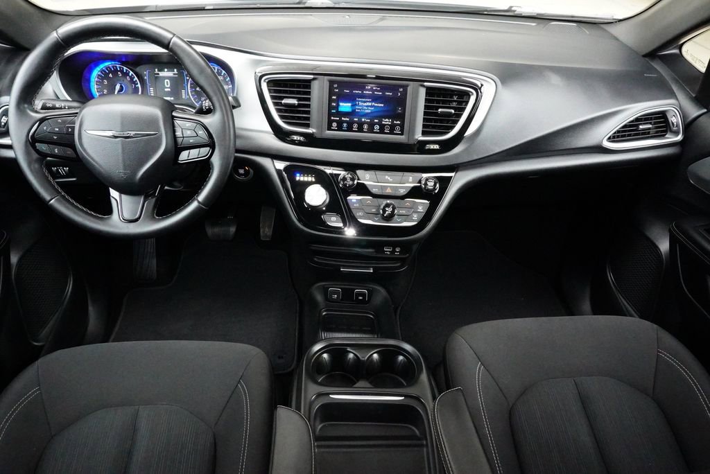 Used 2018 Chrysler Pacifica Touring Plus w/ S Appearance Package FWD image 23