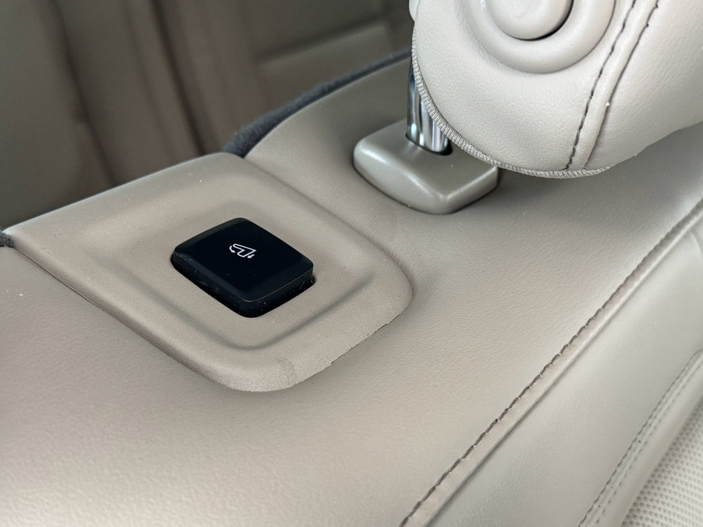 Used 2020 Lincoln Aviator Reserve w/ Equipment Group 201A AWD/4WD image 35