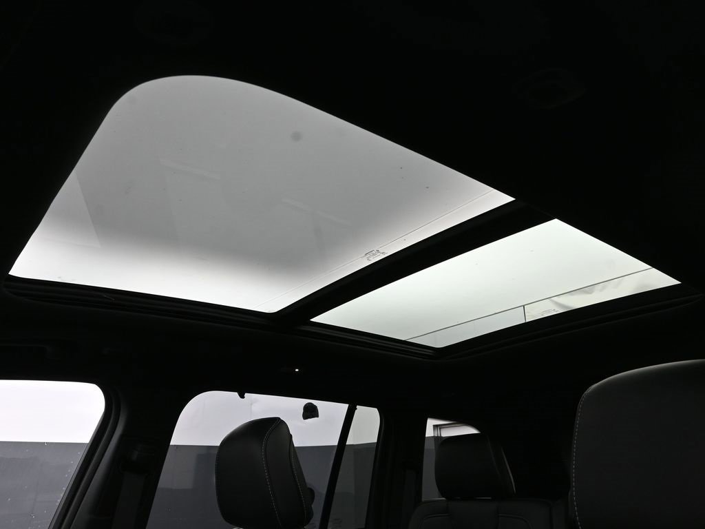 Used 2025 Jeep Grand Cherokee Limited 4xe image 34