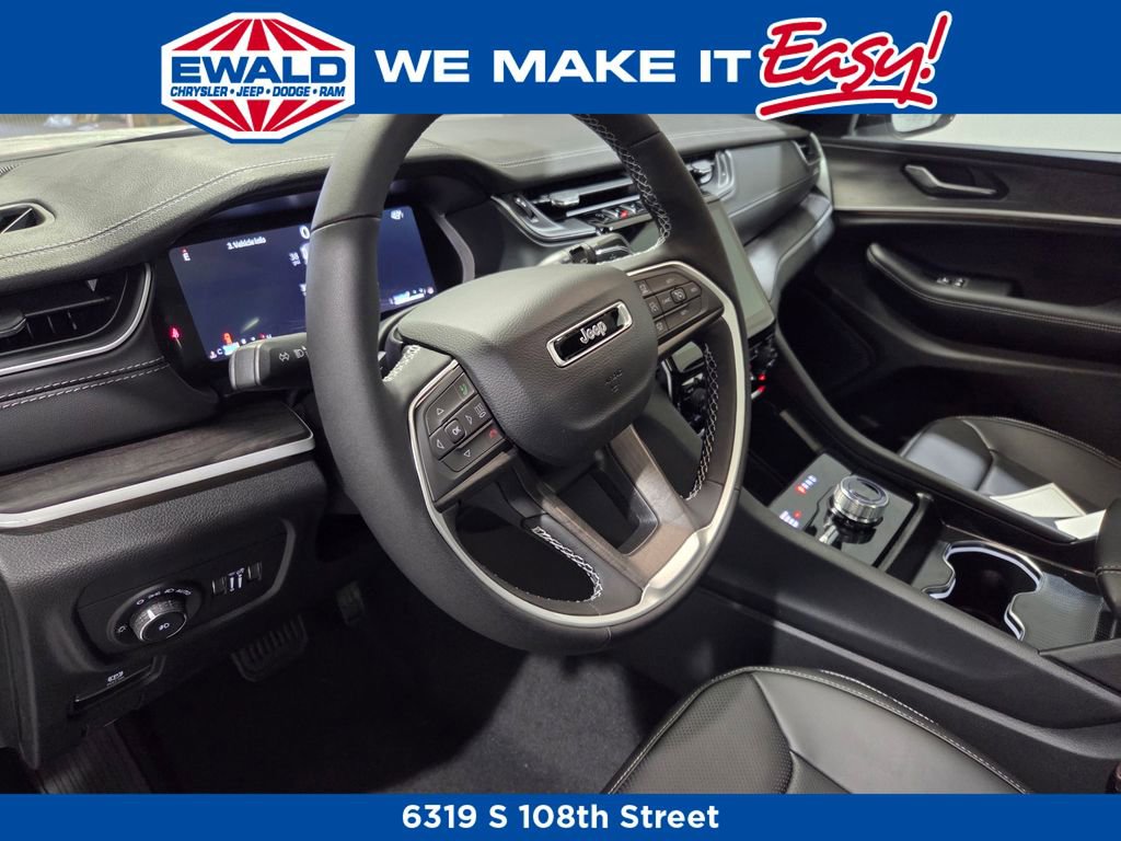 New 2025 Jeep Grand Cherokee Limited w/ Luxury Tech Group II image 9