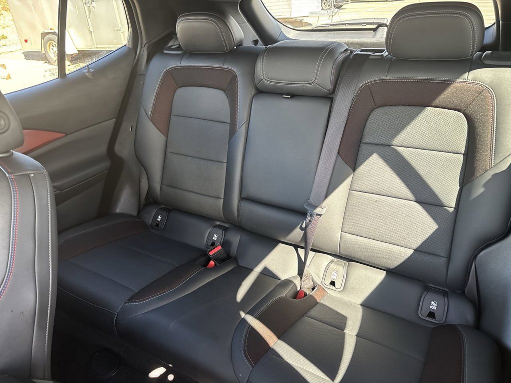 Certified 2024 Chevrolet Equinox EV RS FWD image 28