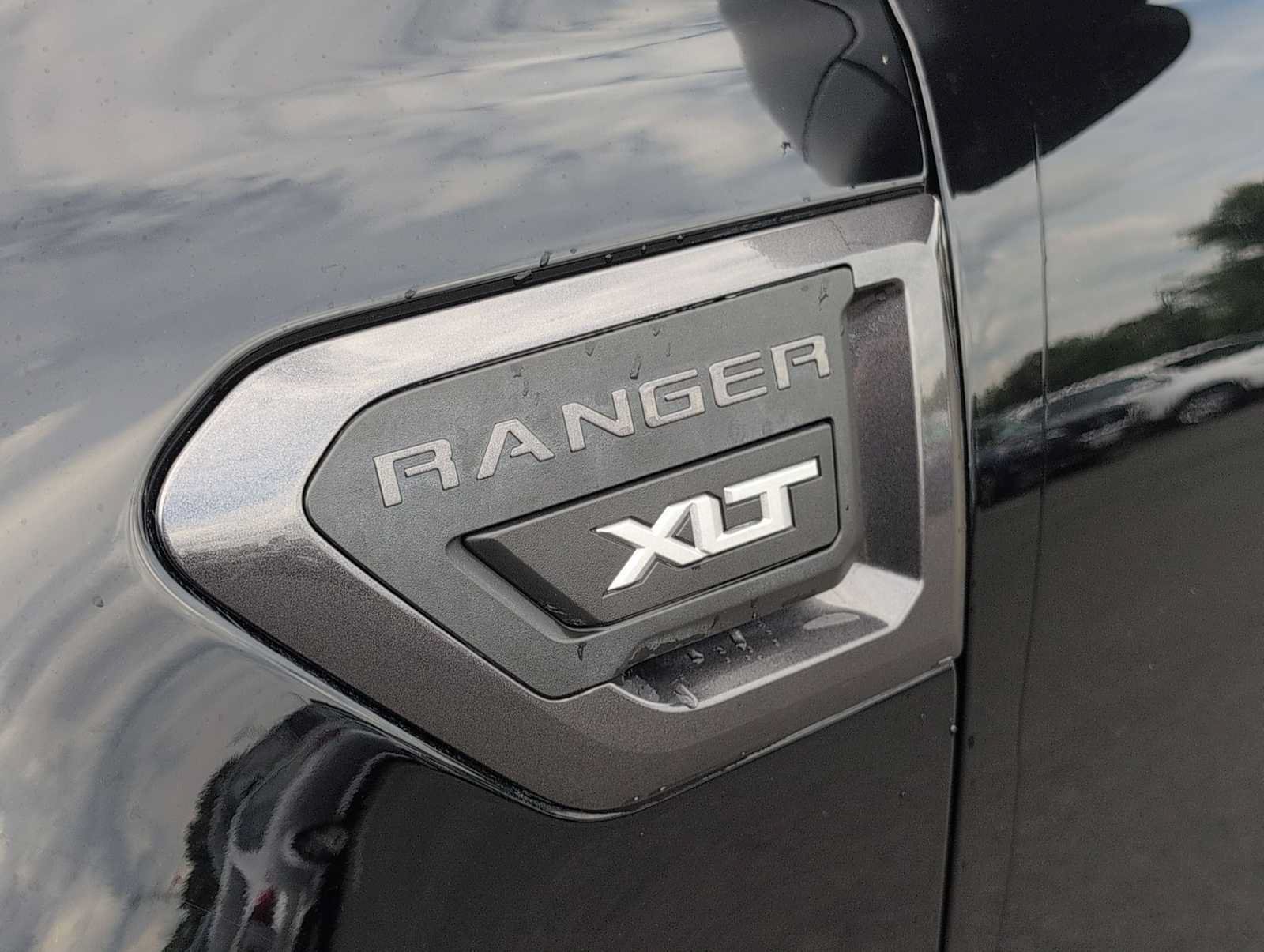 Used 2020 Ford Ranger XLT w/ Equipment Group 302A Luxury AWD/4WD image 13