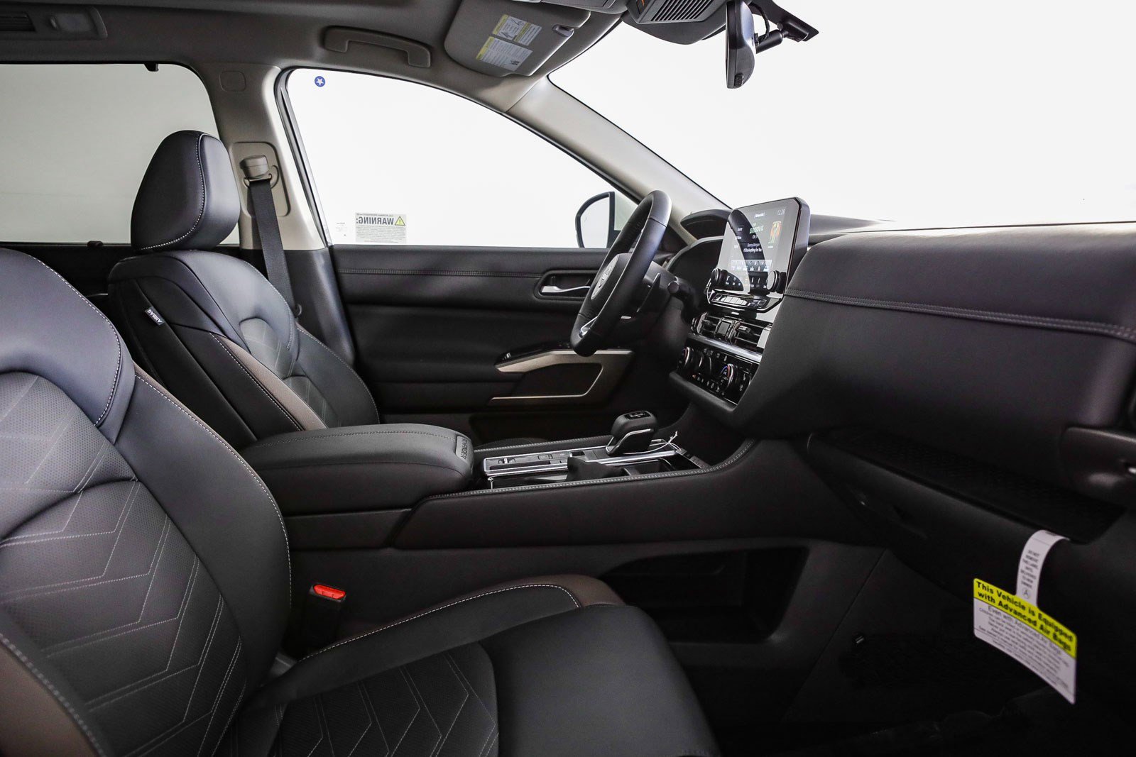 New 2025 Nissan Pathfinder Platinum w/ Cargo Package image 23
