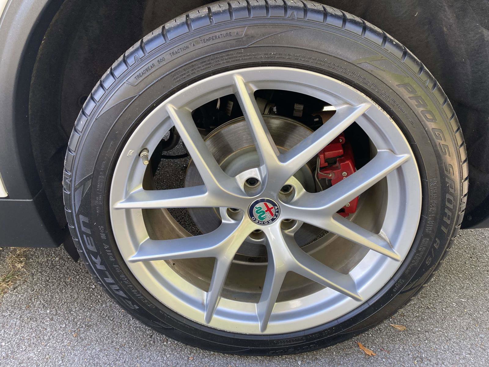 Used 2018 Alfa Romeo Stelvio Ti Sport image 14