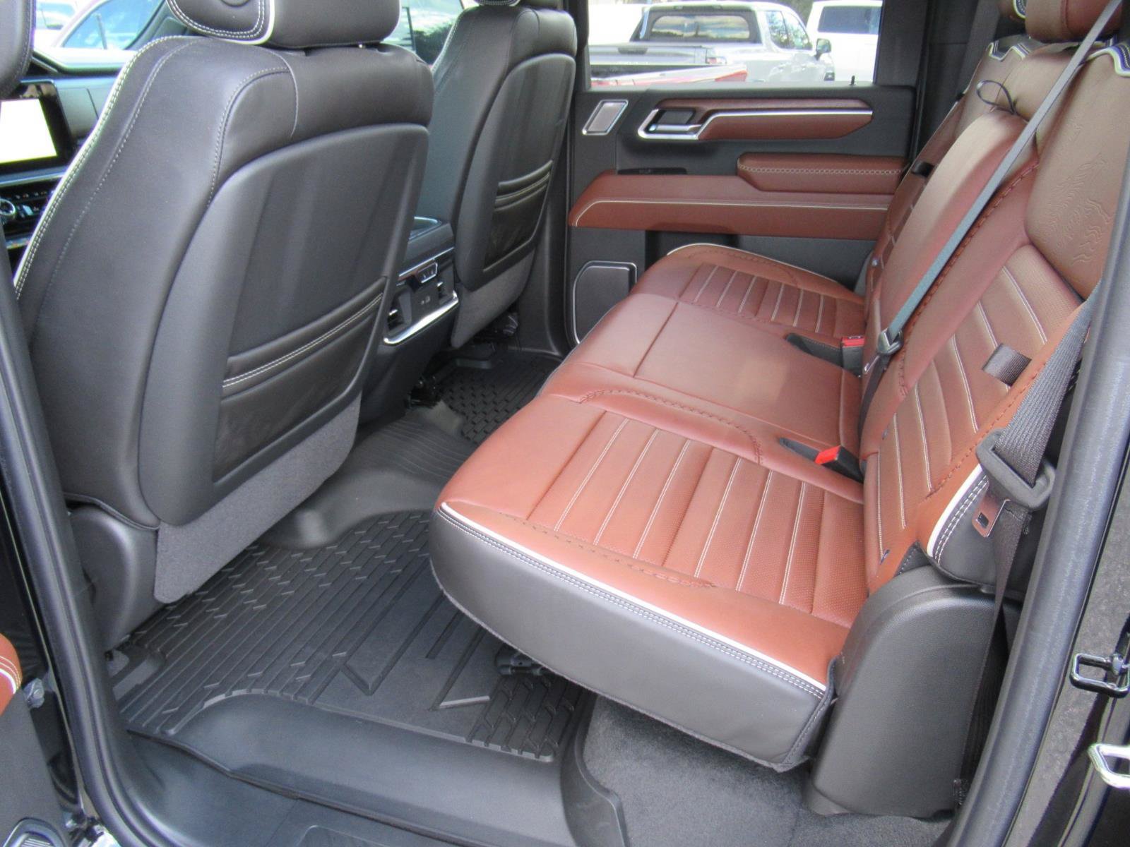 Used 2026 GMC Sierra 2500 Denali Ultimate w/ Max Trailering Package AWD/4WD image 39