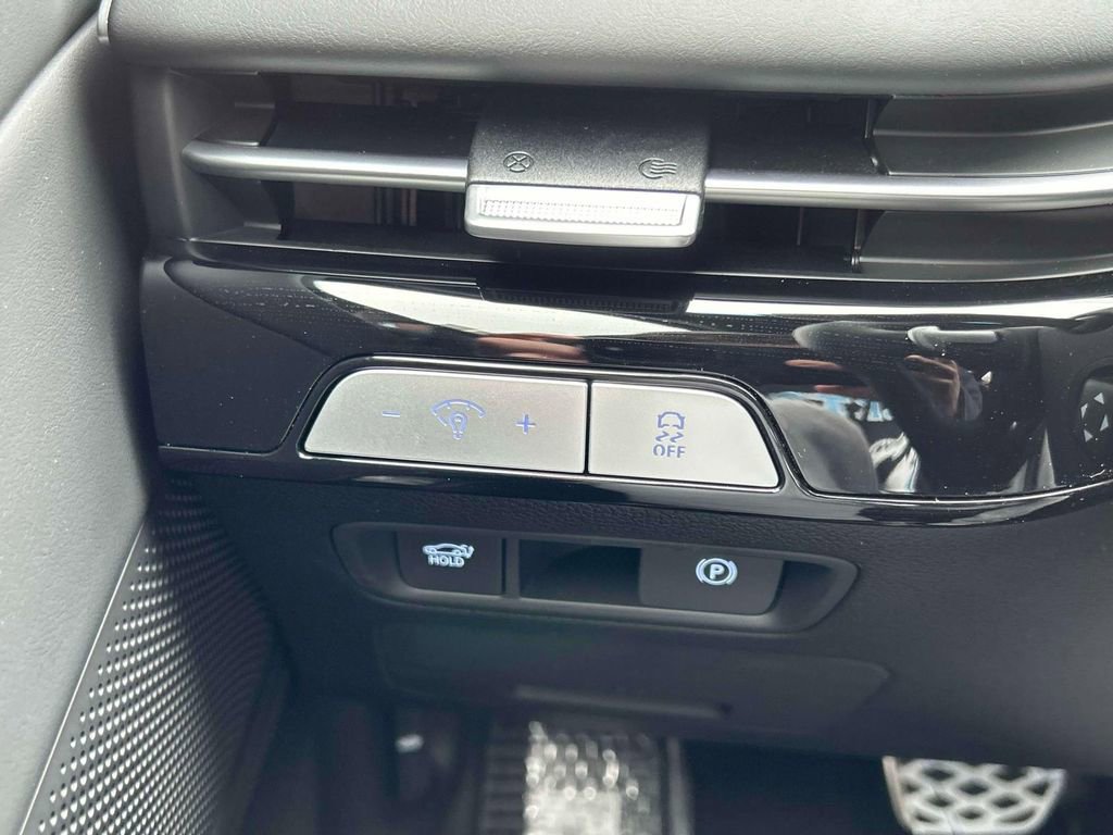 New 2025 Genesis G80 3.5T Sport Prestige image 18