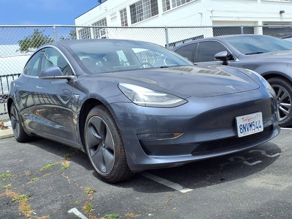 Used 2020 Tesla Model 3 Standard Range Plus RWD image 3