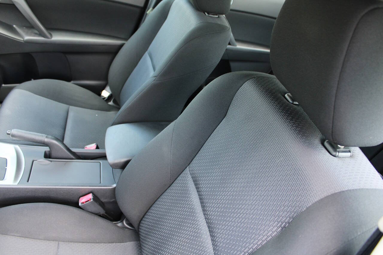 Used 2010 MAZDA MAZDA3 i Touring FWD image 19