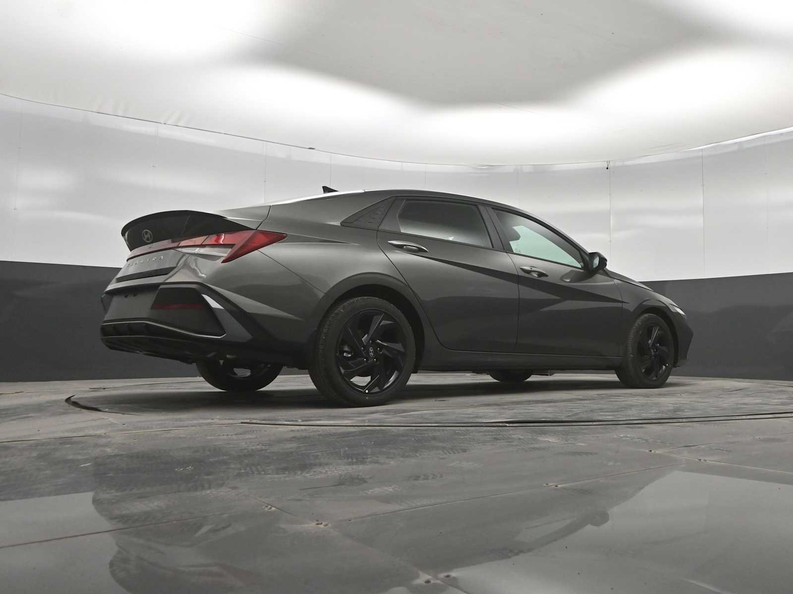 New 2026 Hyundai Elantra SEL Sport FWD image 39