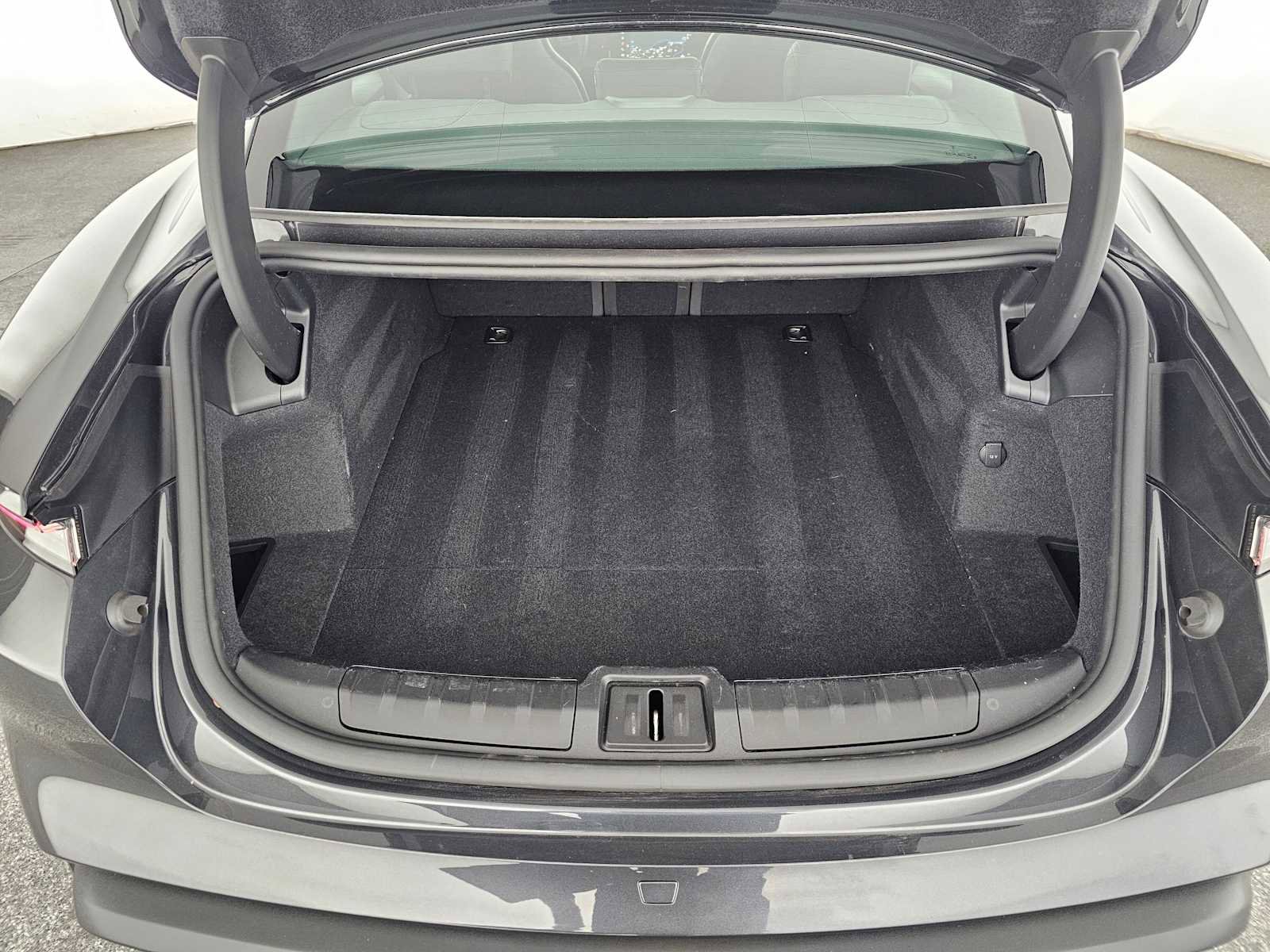 Used 2021 Porsche Taycan image 14