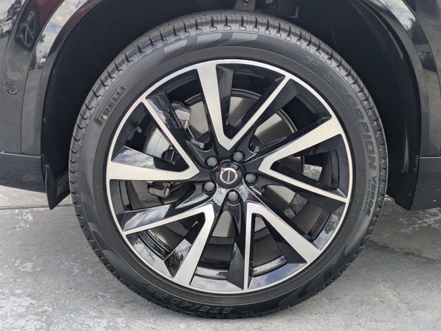 Certified 2023 Volvo XC90 T8 Plus AWD/4WD image 10