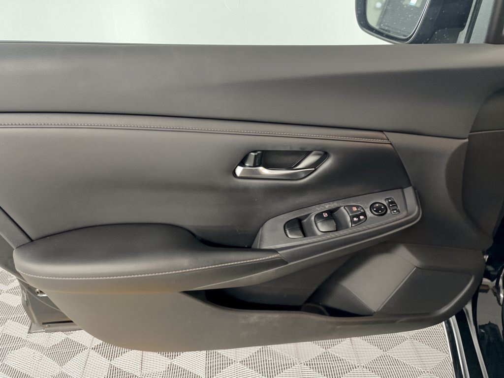 Used 2020 Nissan Sentra SV FWD image 14