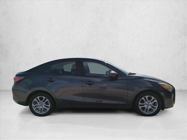 Used 2017 Toyota Yaris iA image 4