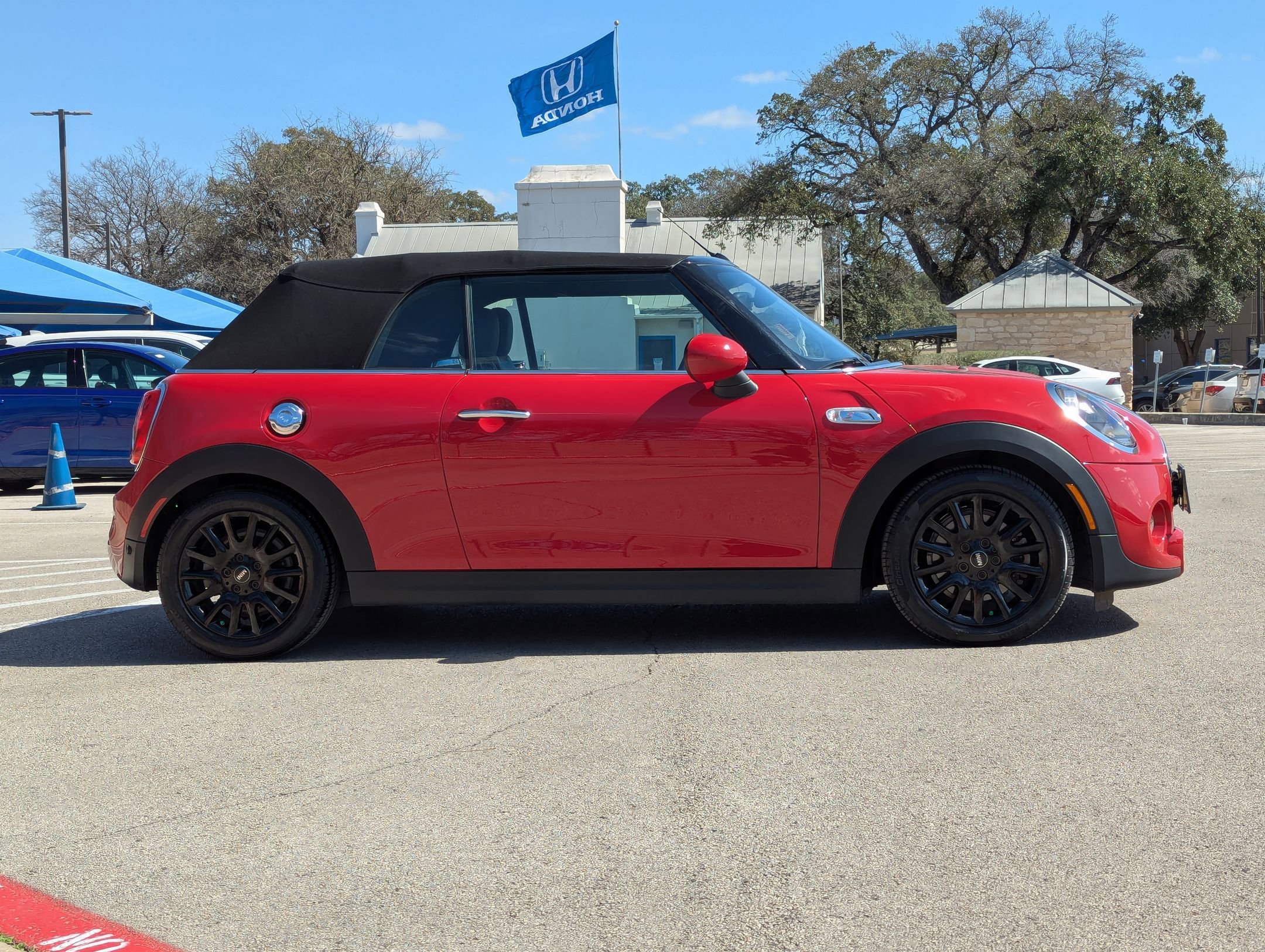 Used 2019 MINI Cooper S w/ Storage Package image 3