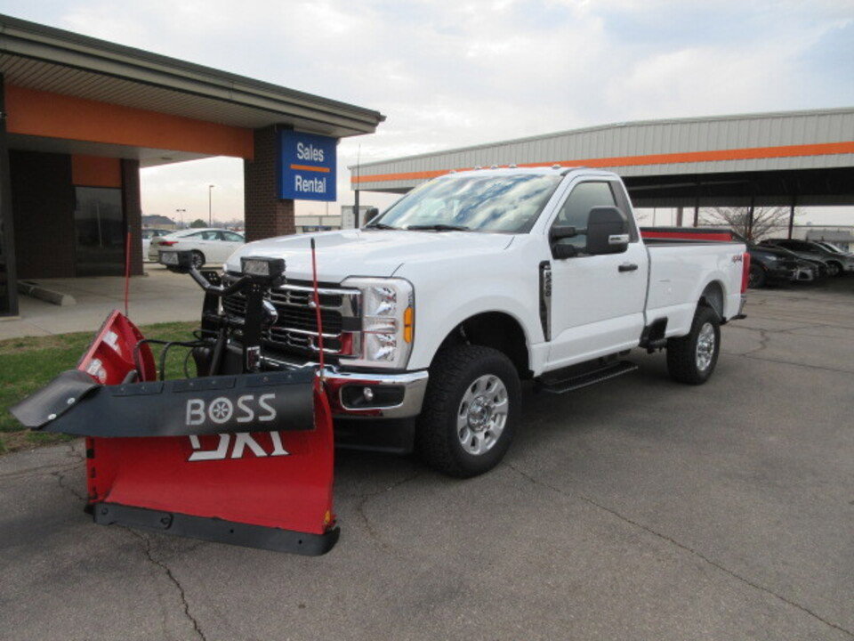 Used 2023 Ford F250 XLT w/ Snow Plow Prep Package AWD/4WD image 32