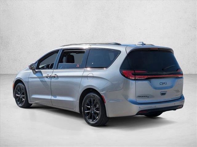Used 2021 Chrysler Pacifica Touring-L w/ S Appearance Package image 7