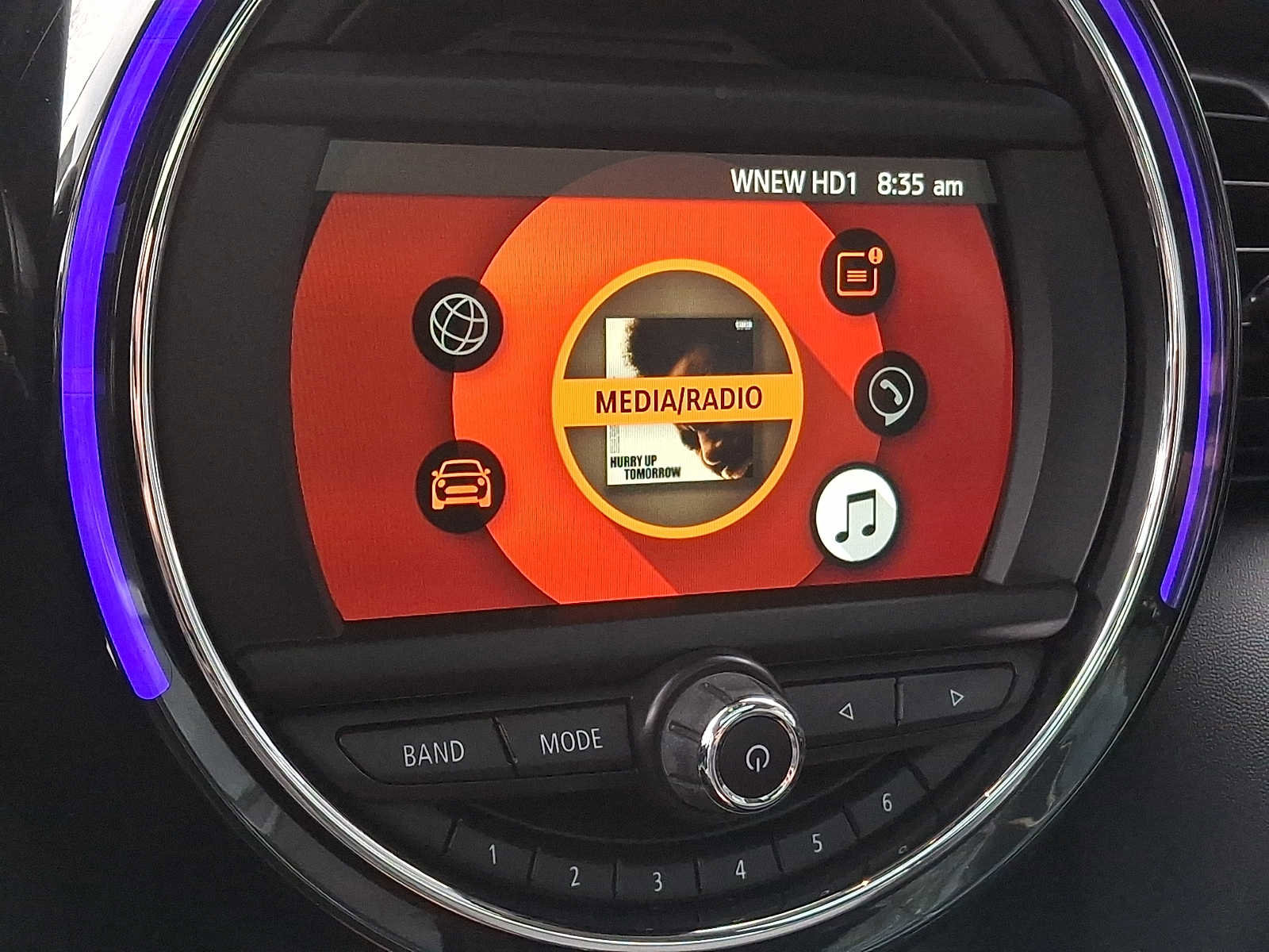 Used 2019 MINI Cooper 4-Door Hardtop w/ Signature Upholstery Package image 17