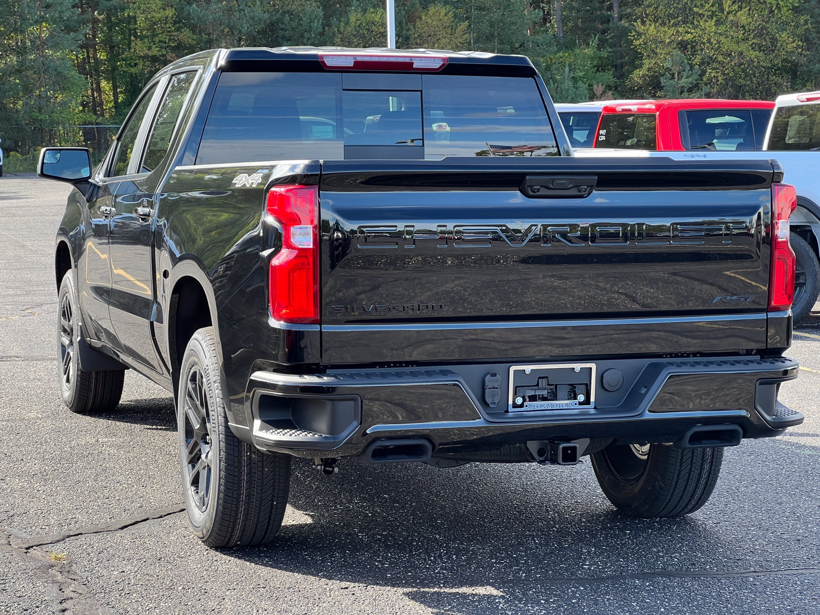 New 2026 Chevrolet Silverado 1500 RST w/ Dark Appearance Package AWD/4WD image 39