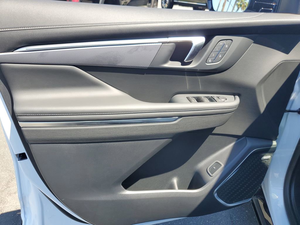 New 2026 Buick Enclave Sport Touring w/ Power Package image 11