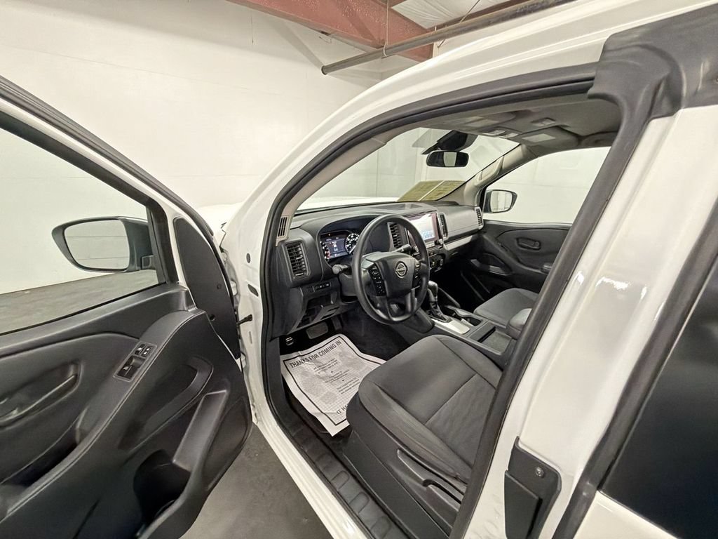 Used 2022 Nissan Frontier S RWD image 10