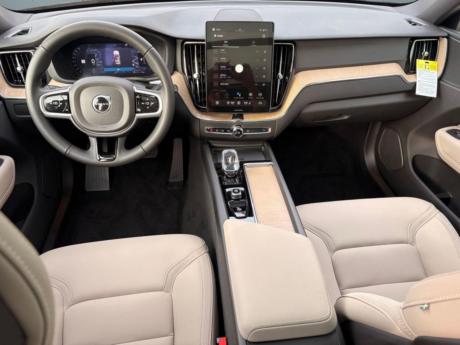 New 2026 Volvo XC60 B5 Core w/ Climate Package image 17