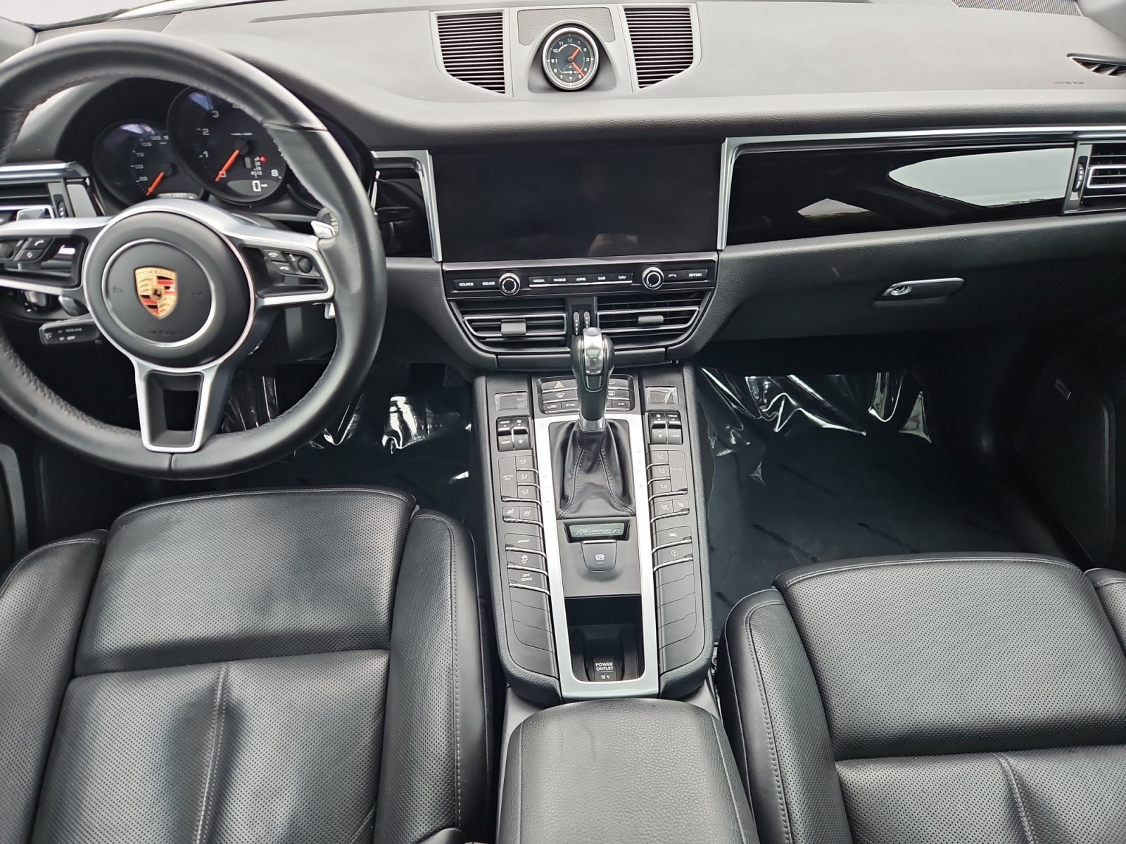 Used 2020 Porsche Macan AWD/4WD image 11