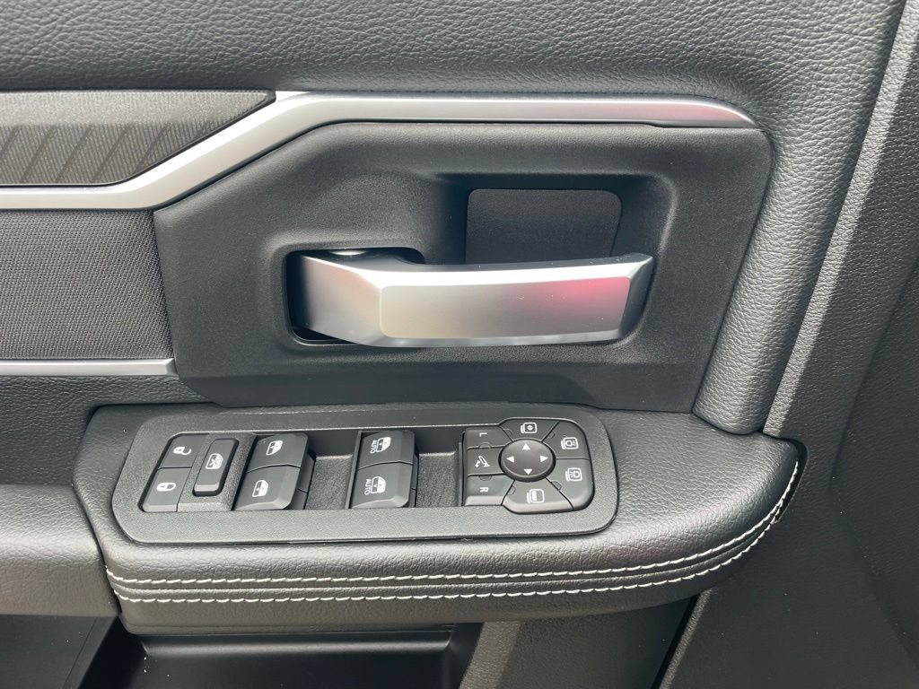 New 2026 RAM 2500 Big Horn AWD/4WD image 28
