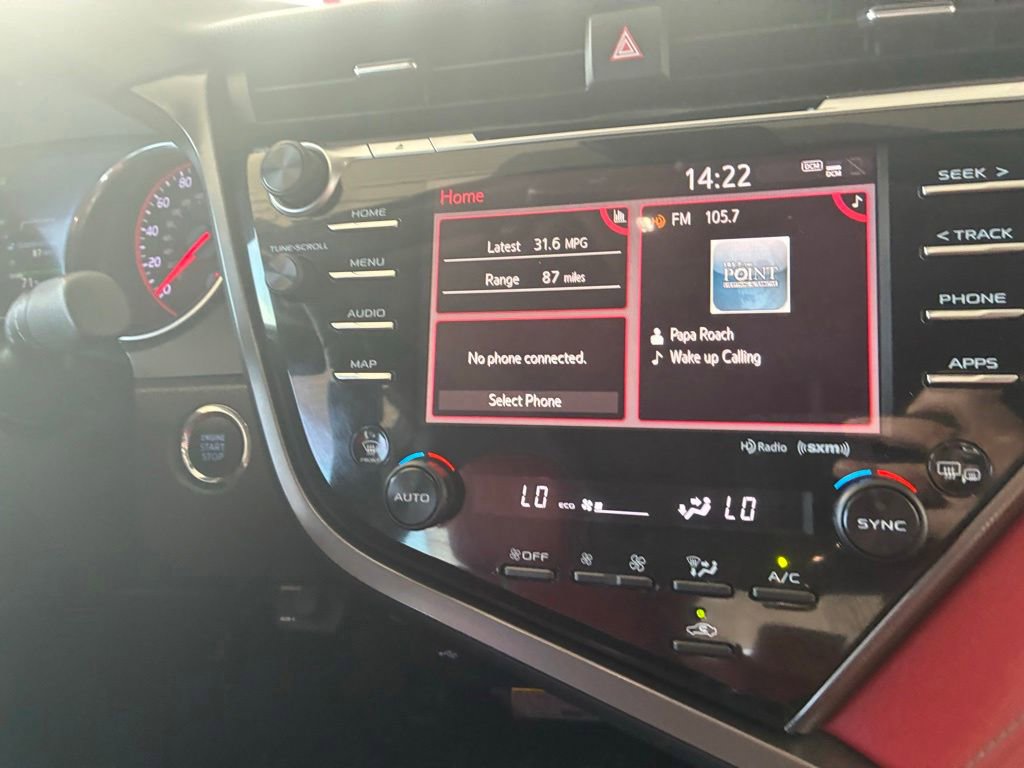 Used 2020 Toyota Camry XSE FWD image 16