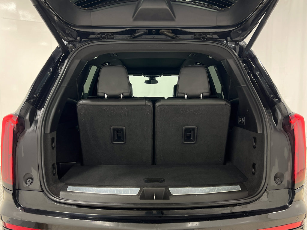 Used 2020 Cadillac XT6 Premium Luxury AWD/4WD image 29