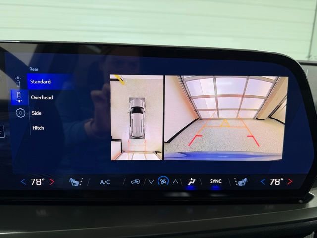 New 2026 Chevrolet Traverse LT w/ Driver Confidence Package image 17