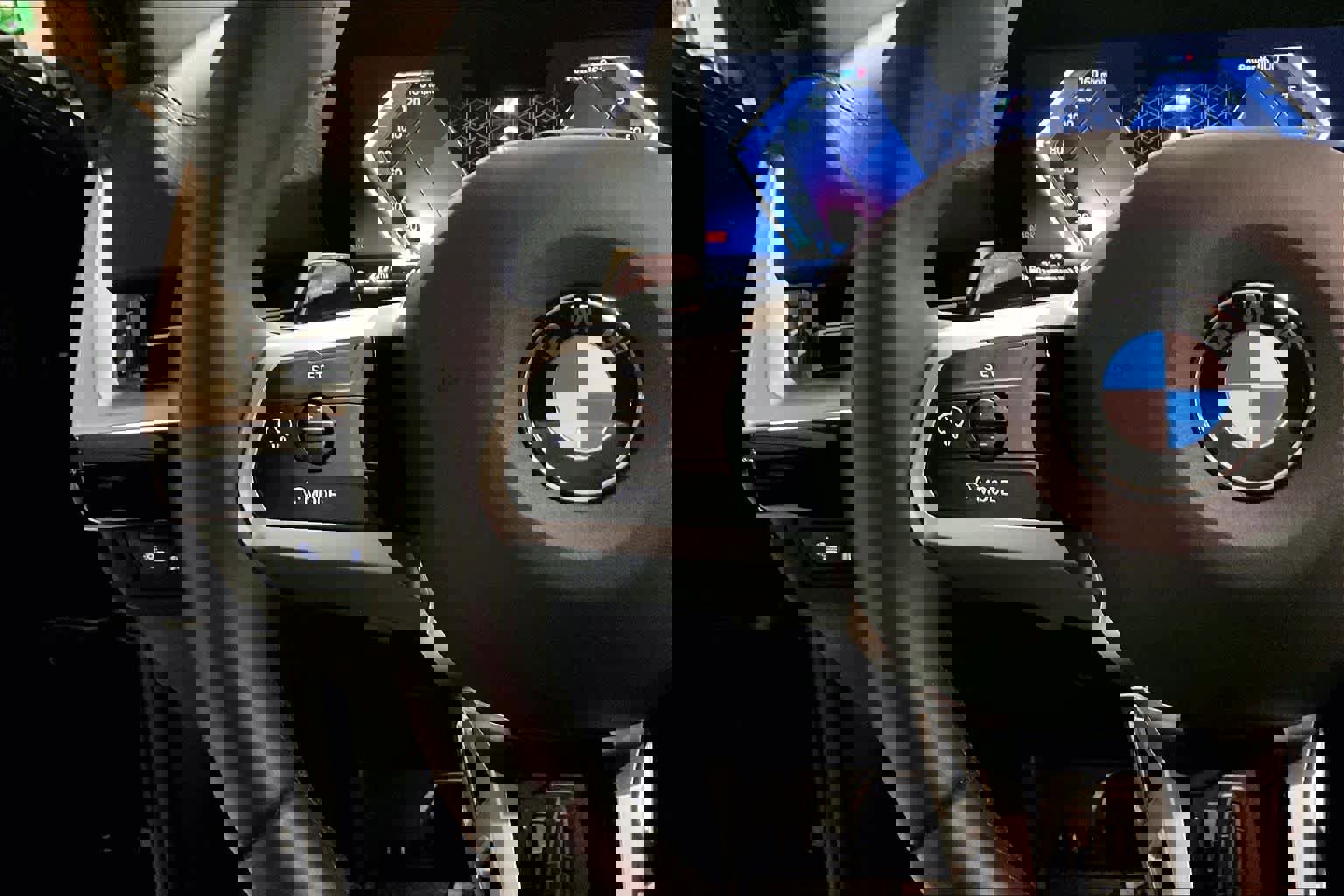 Certified 2025 BMW X2 xDrive28i w/ Technology Package image 23