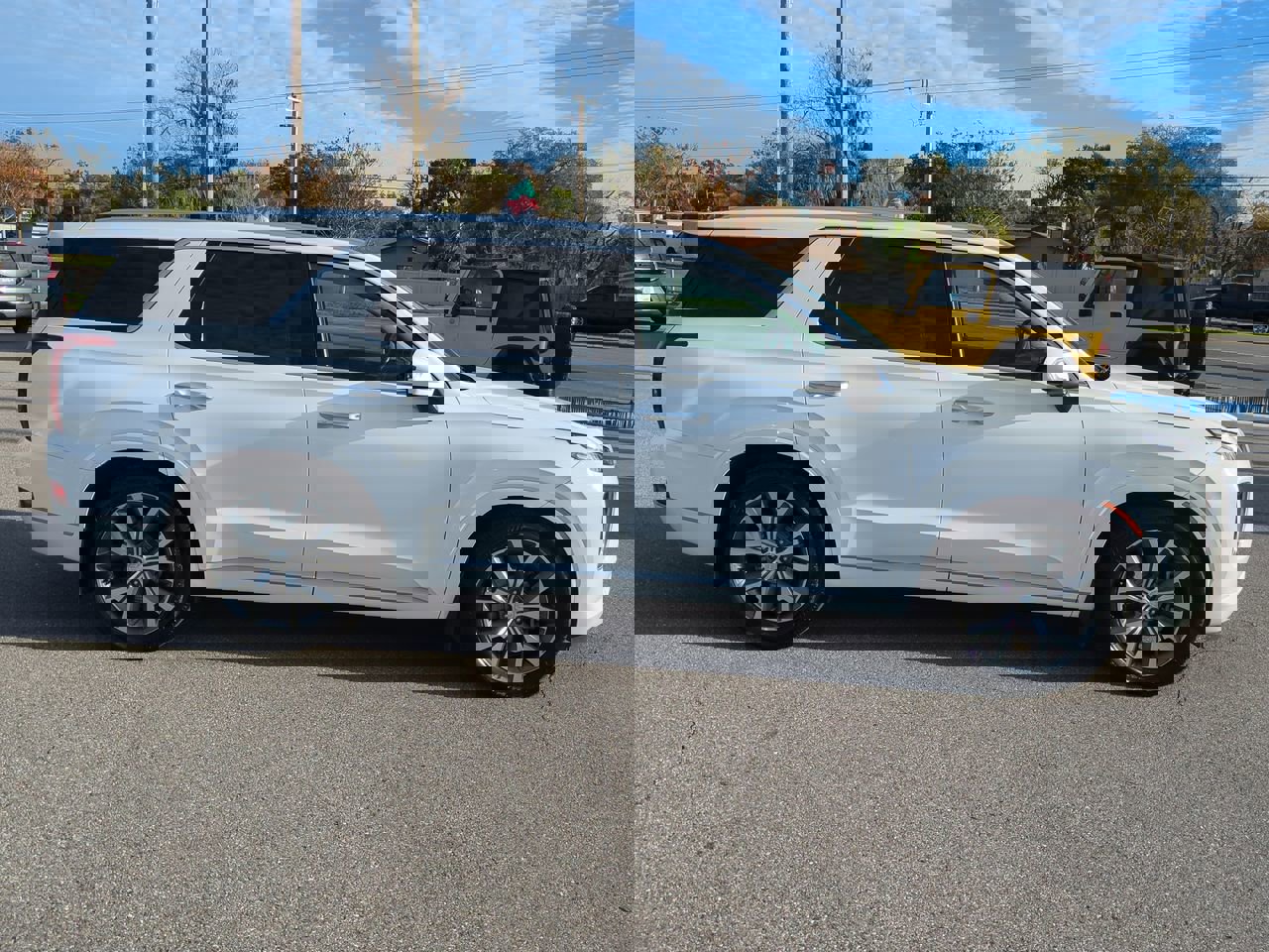 Used 2022 Hyundai Palisade Limited image 3