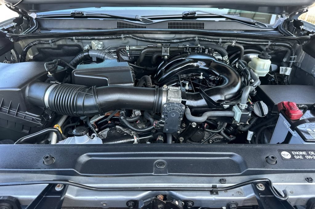 Used 2016 Toyota Tacoma TRD Sport w/ Towing Package RWD image 19