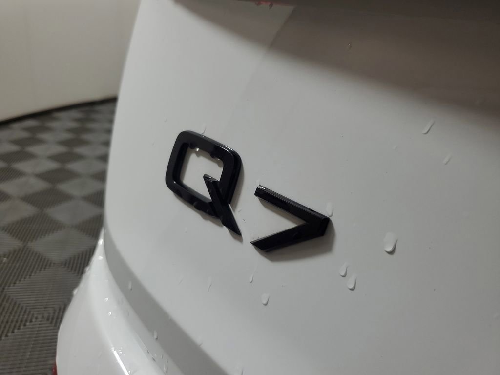 Used 2024 Audi Q7 2.0T Premium AWD/4WD image 8