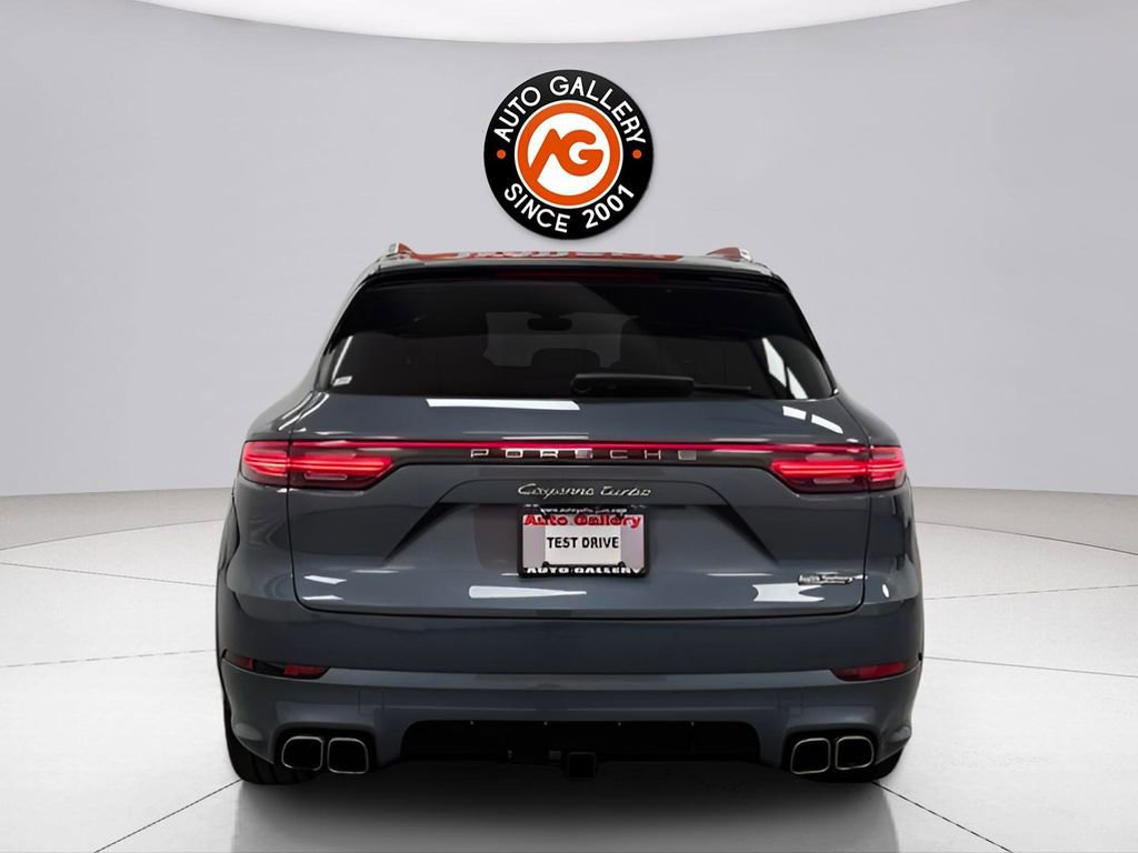 Used 2019 Porsche Cayenne Turbo image 6