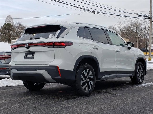 New 2025 Volkswagen Tiguan S image 3