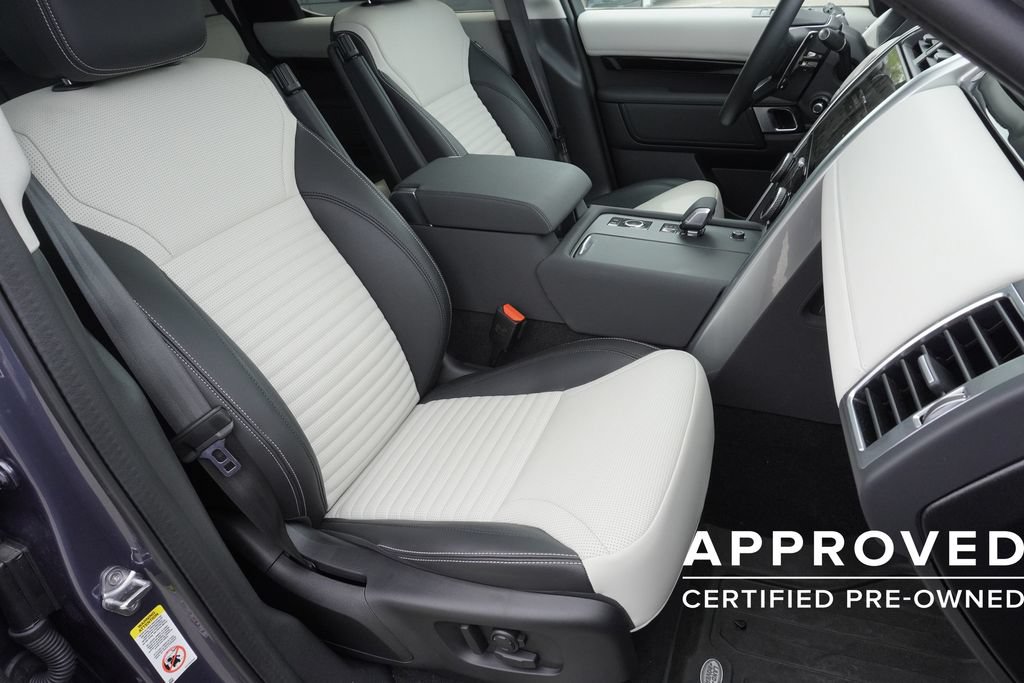 Used 2025 Land Rover Discovery S AWD/4WD image 24
