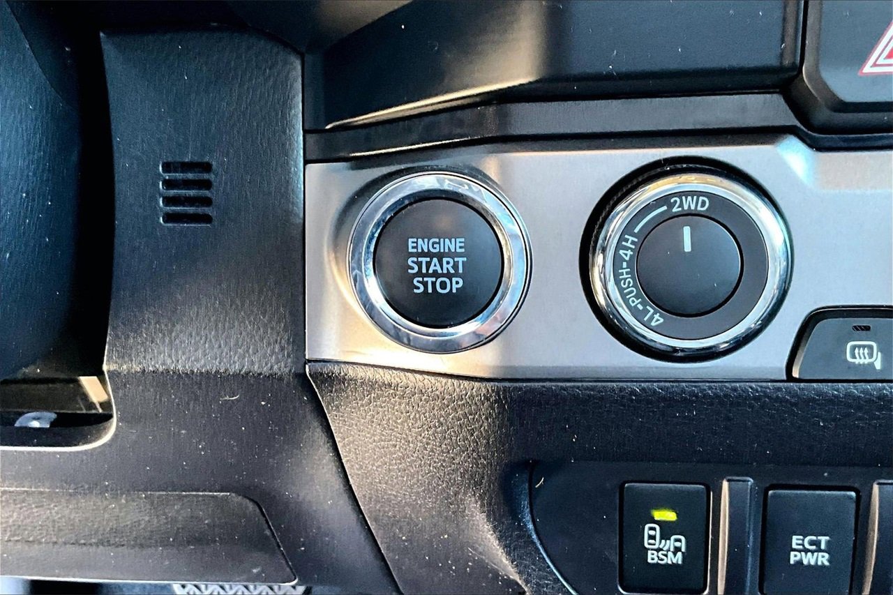 Used 2023 Toyota Tacoma SR5 image 25