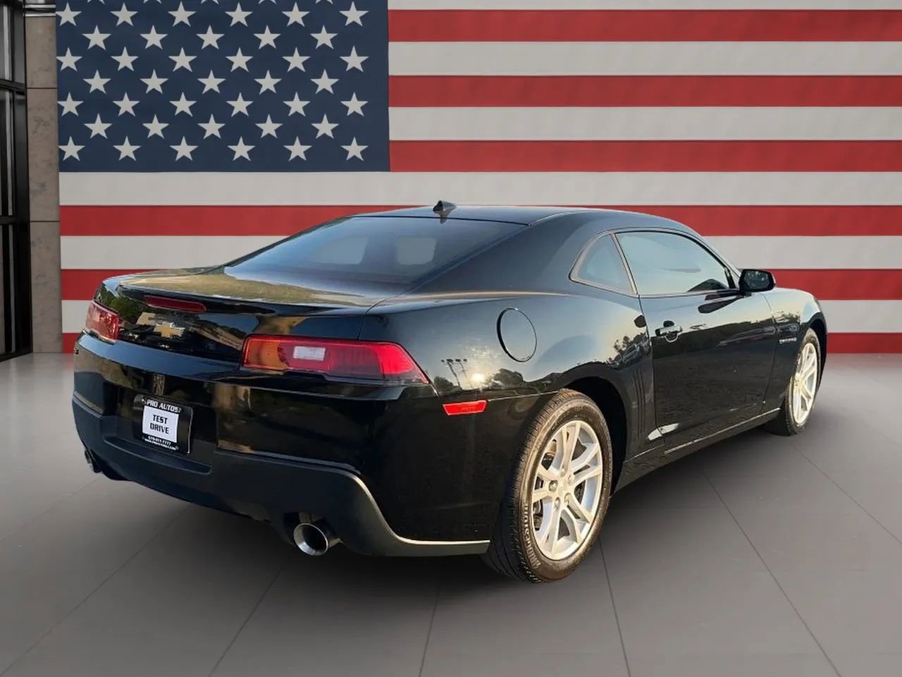 Used 2015 Chevrolet Camaro LS RWD image 10