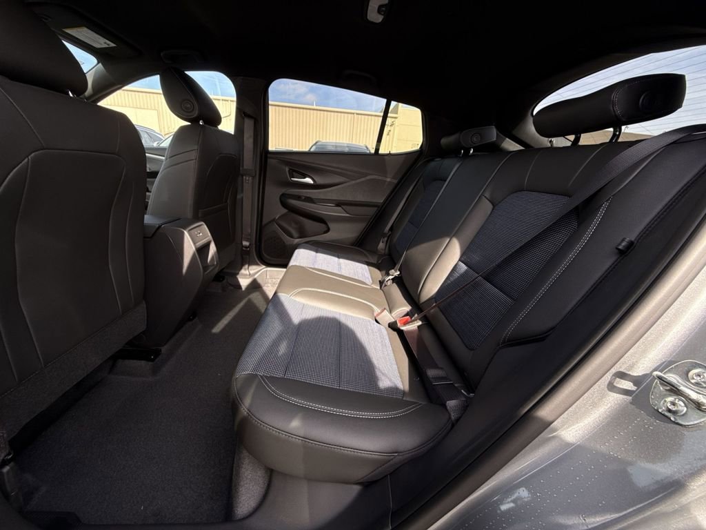 New 2026 Buick Envista Preferred image 23