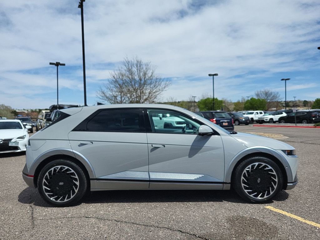 Used 2023 Hyundai Ioniq 5 Limited AWD/4WD image 3