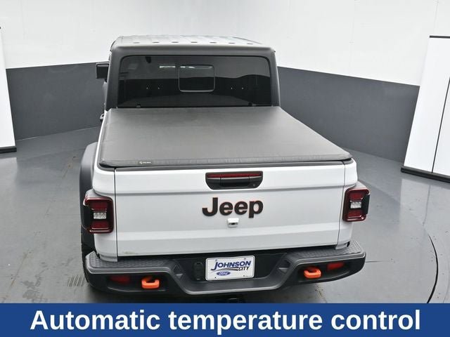 Used 2024 Jeep Gladiator Mojave w/ Technology Group AWD/4WD image 25