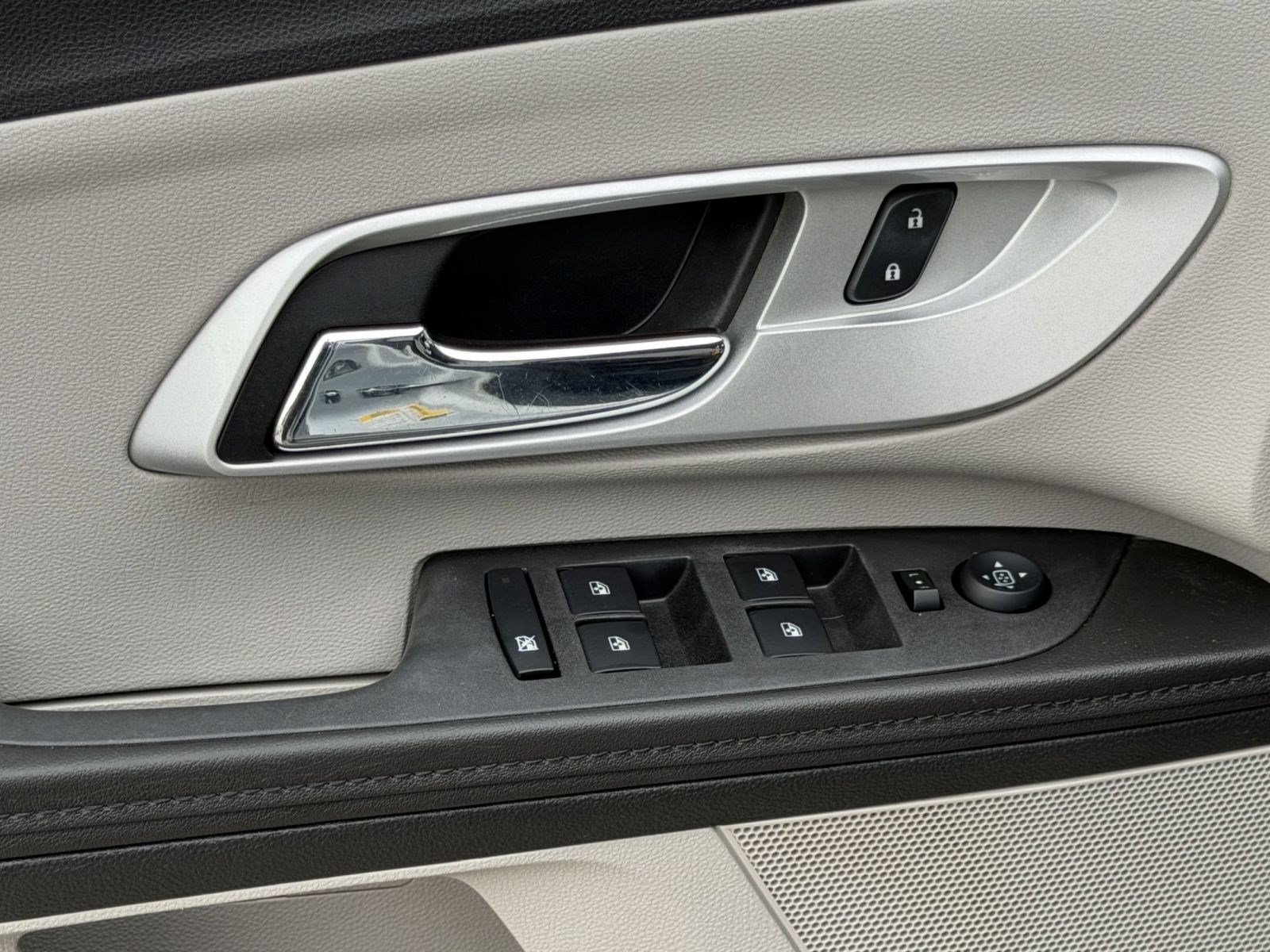 Used 2012 Chevrolet Equinox LS FWD image 15