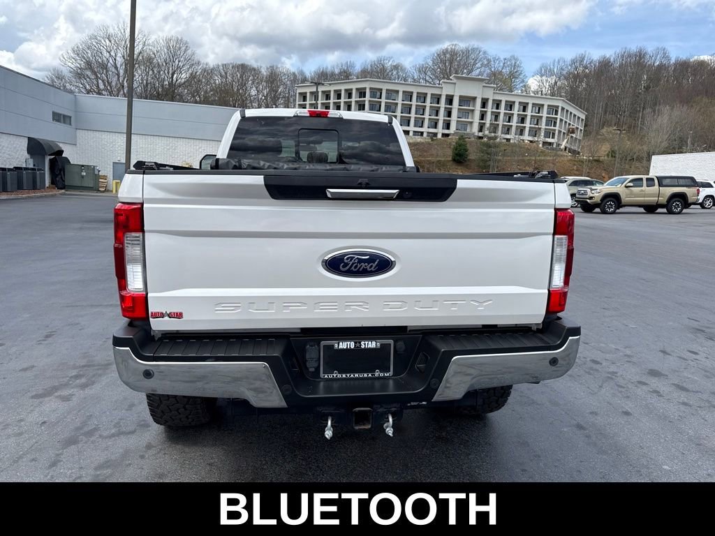 Used 2019 Ford F250 Lariat w/ Chrome Package image 6