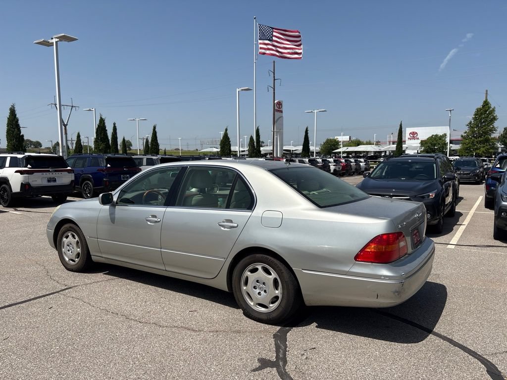 Used 2002 Lexus LS 430 RWD image 6