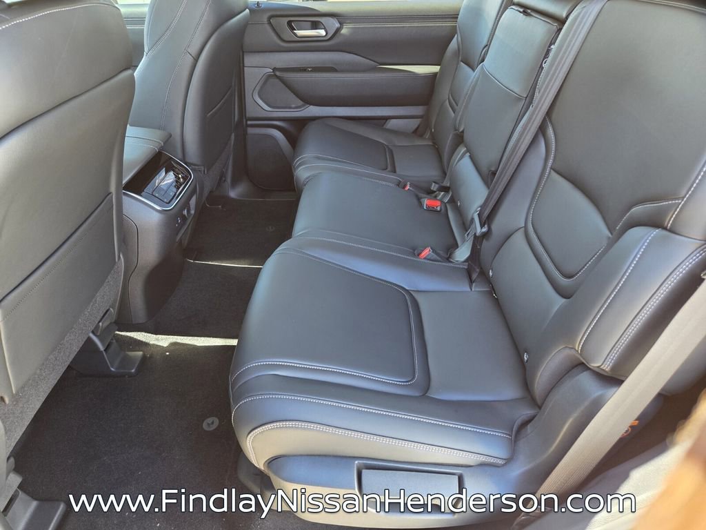 New 2026 Nissan Armada SV image 8
