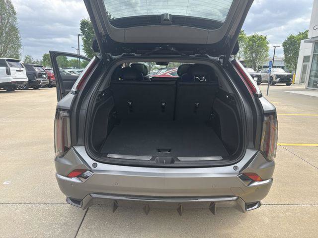 New 2026 Cadillac Optiq V AWD/4WD image 18