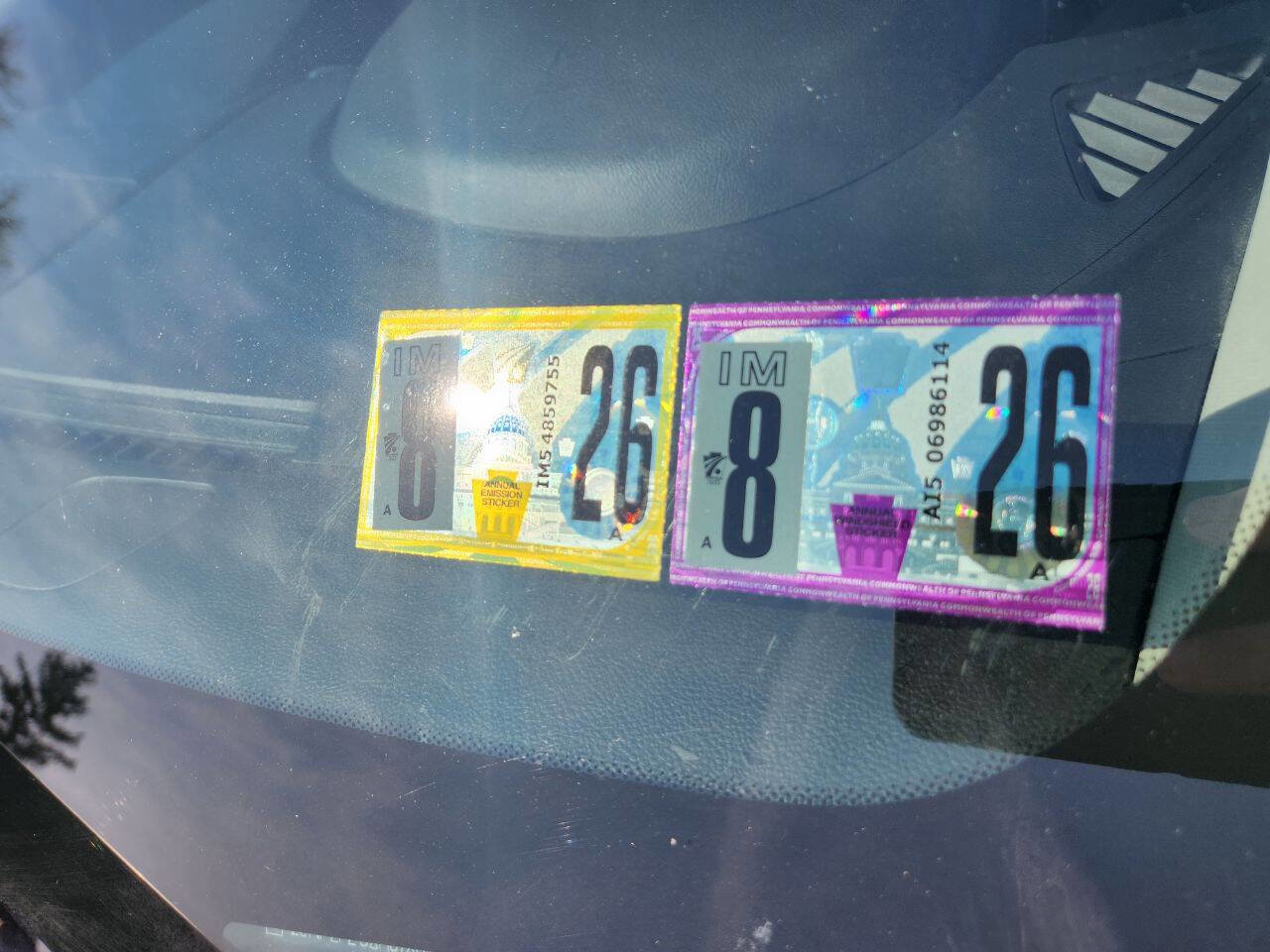 Used 2017 Chevrolet Equinox LT w/ Convenience Package image 9