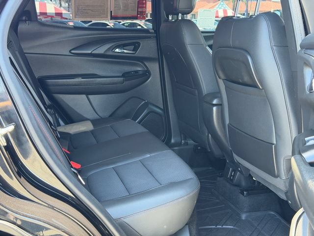 Used 2023 Chevrolet TrailBlazer RS w/ Sun and Liftgate Package FWD image 18