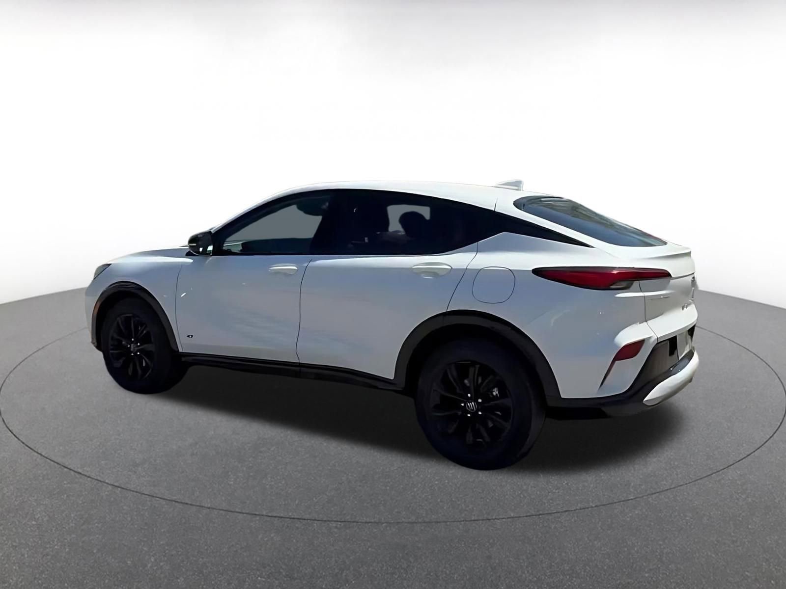 Used 2025 Buick Envista Sport Touring FWD image 10